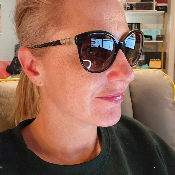 Tiffany & Co. "Return to Love" Sunglasses 56/18-140 Dark Havana 1 (With Case) - Picture 8 of 15